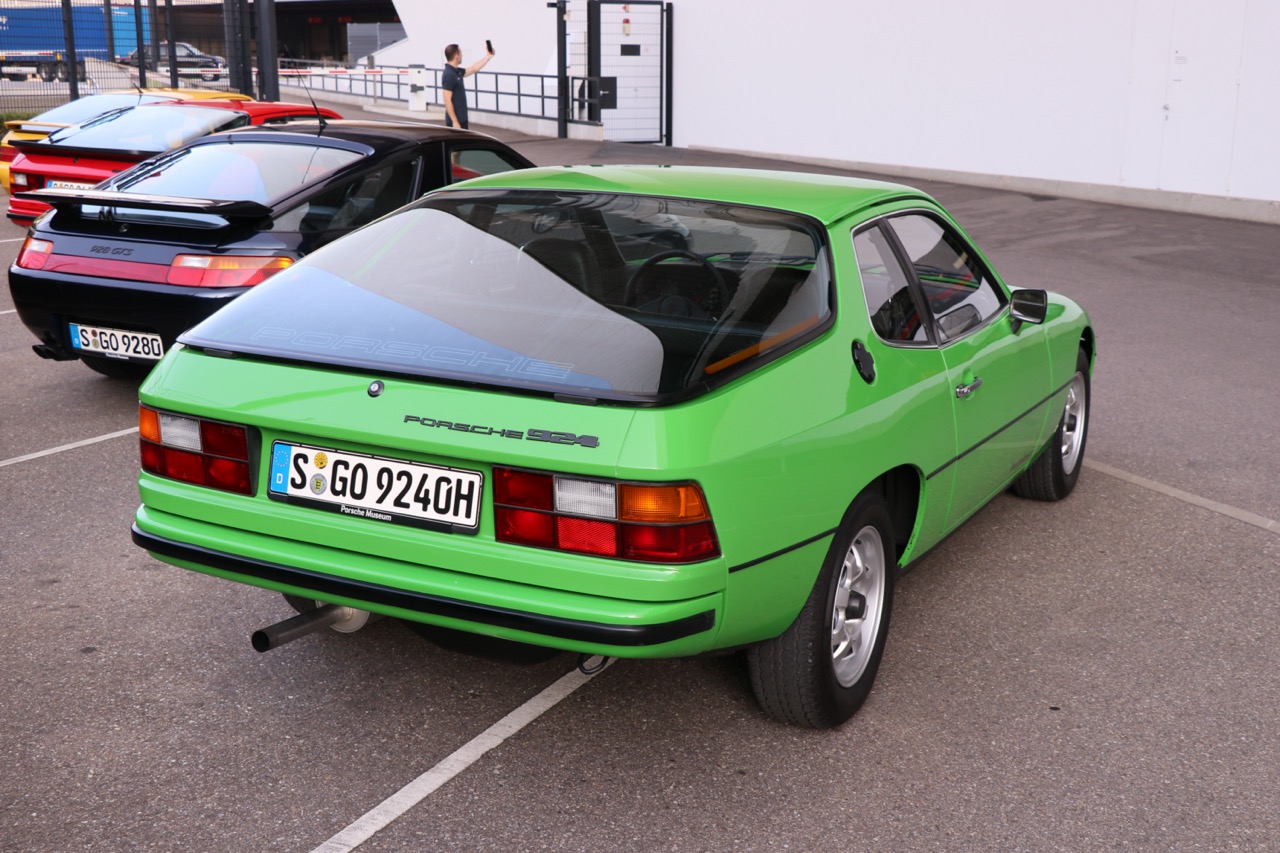 Porsche 924